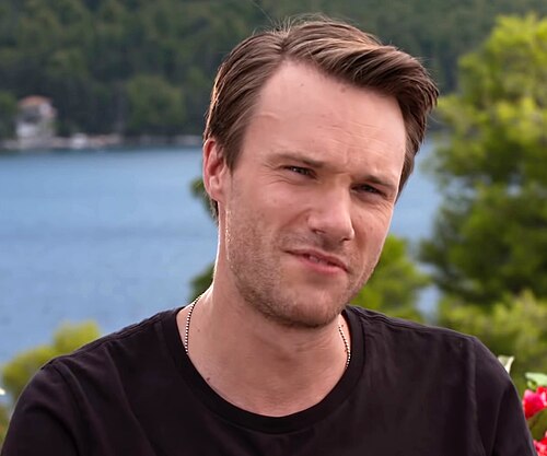 Хью Скиннер