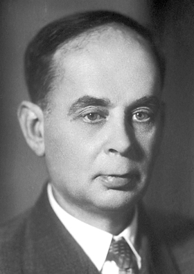 Илья Михайлов