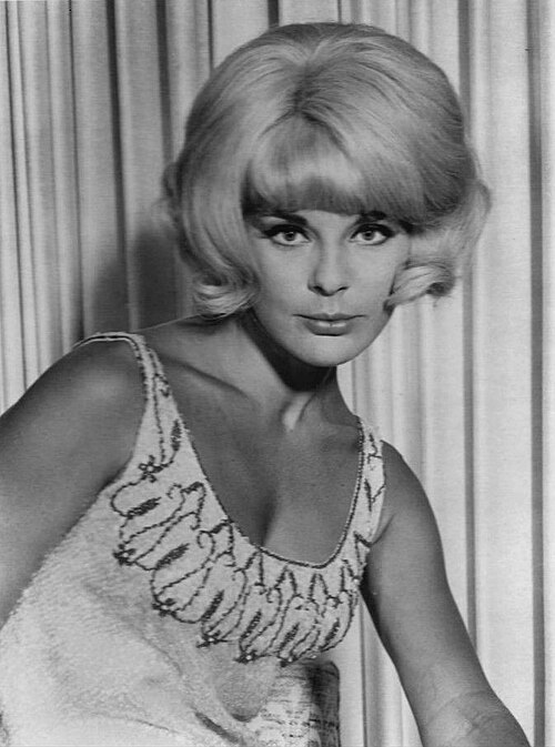 Эльке Зоммер