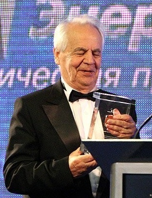 Александр Леонтьев